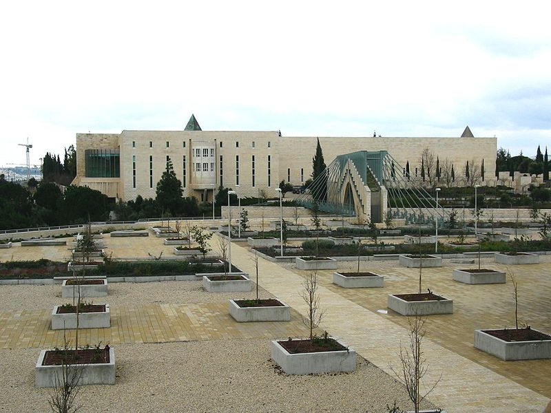 בג"ץ עסק ב1168 עתירות עצורים מנהליים ערביים בשנה שעברה