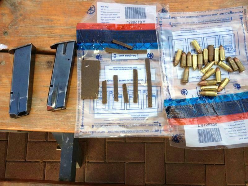 תחמושת תמורת סמים, חייל צה"ל סחר בנשק עם קרוב משפחתו הבדואי.