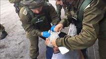 על חטיף שוקולד, גולנצ'יק ומוסר לחימה