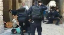 שוטרים ירו טייזר על יהודי מחוץ להר הבית