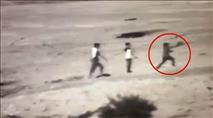 צפו: ילד ערבי יורה לעבר כח צה"ל בגדר רצועת עזה