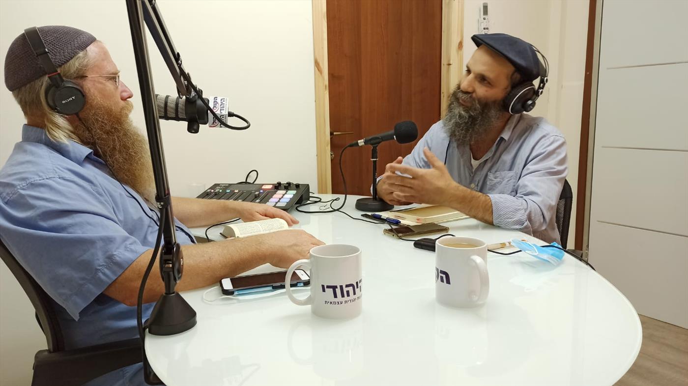 על כוח הראייה והדם הזועק של עמית בן יגאל