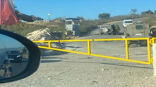 זירת הפיגוע אתמול במחסום הכניסה לחומש