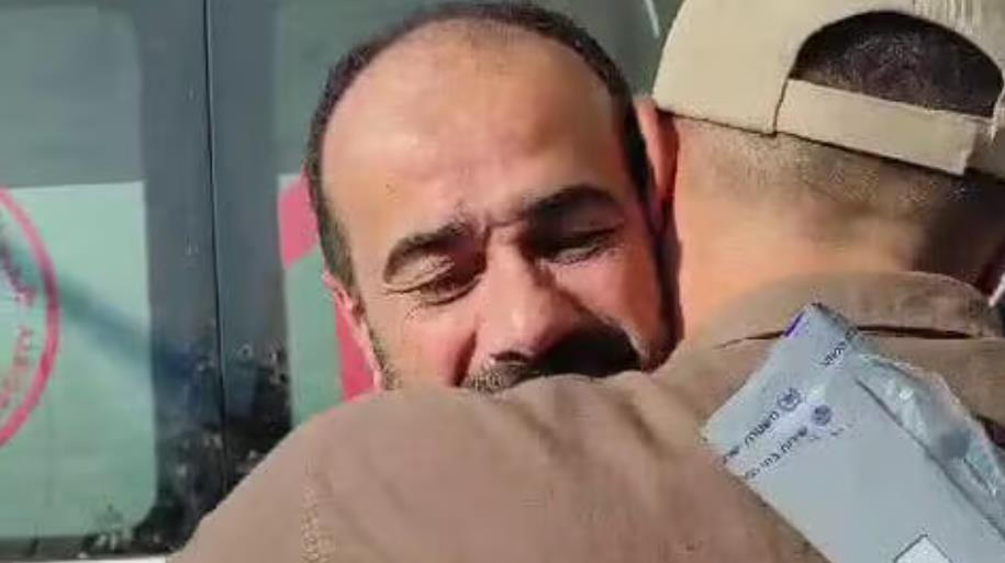 בשב"ס מאשימים: שב"כ הורה על שחרורו של מנהל בסיס הטרור של חמאס שיפא