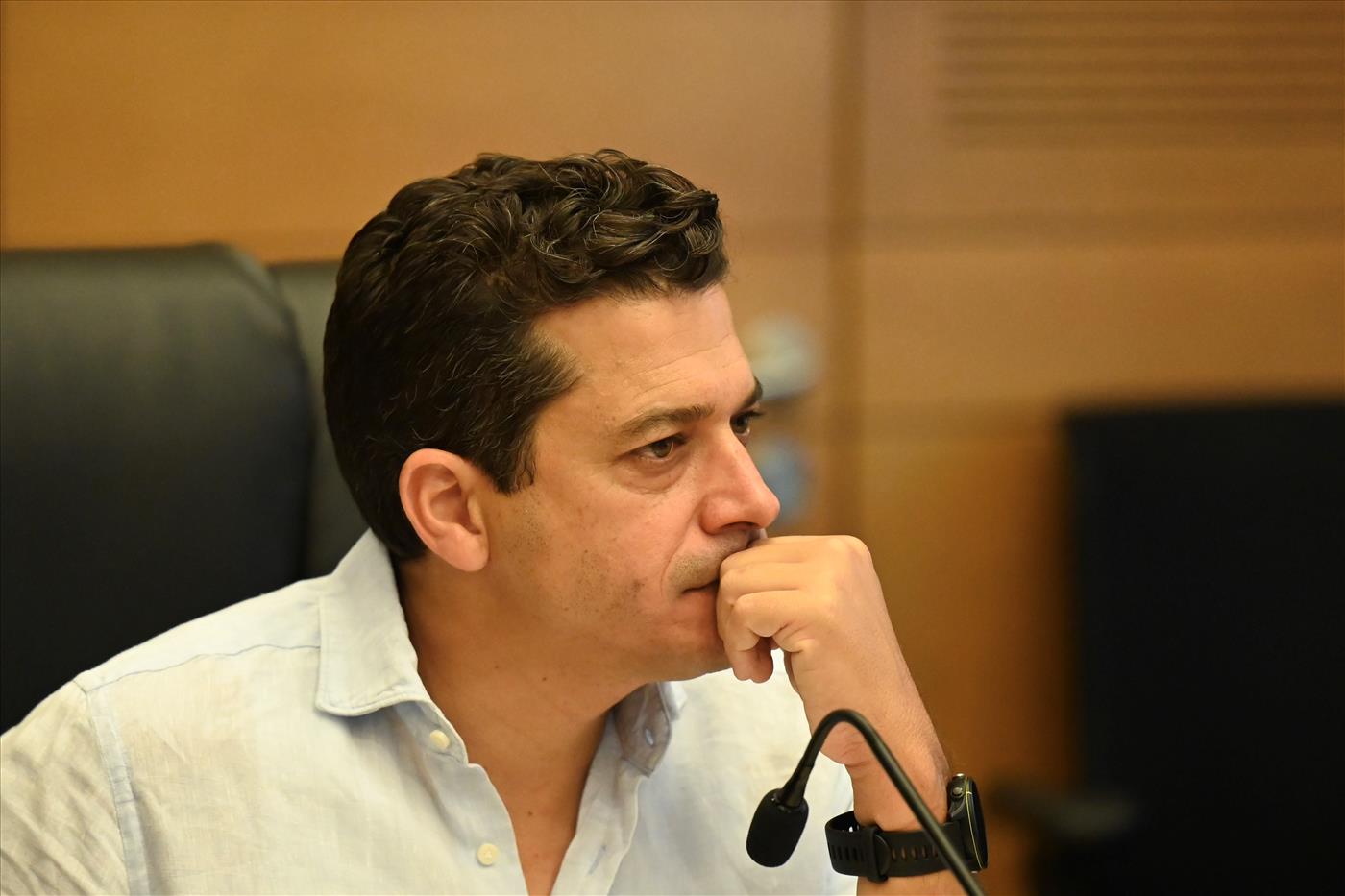 איך אומרים טרוריסט סורי באנגלית? שר התפוצות שיתף את התחקירים על המשטר הסורי 