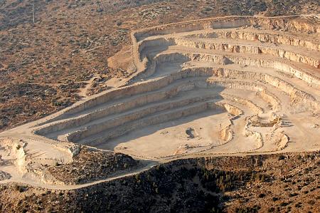 הקבלן הבדואי קרא לעבריין, הבעלים נסחט
