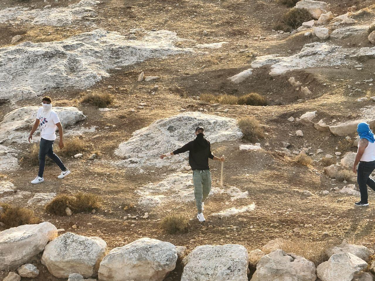 הפורעים בשטח