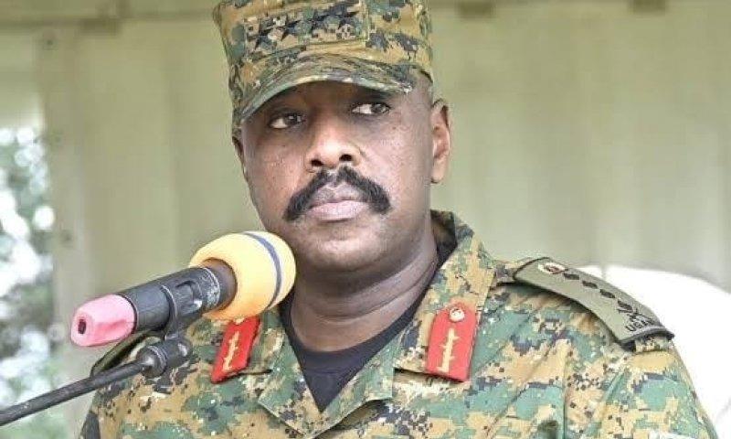 מאנטבה באהבה: הרמטכ"ל האוגנדי שרוצה לכבוש את טהרן למעננו