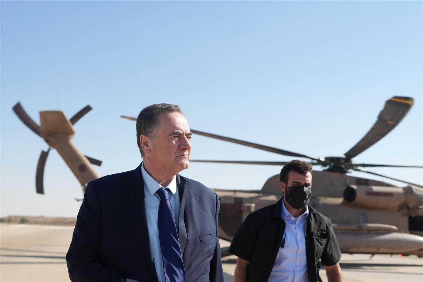 שר הביטחון נגד הצווים המנהליים: "נראה שהאיזון הופר"