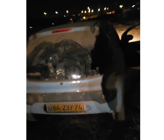 לוחית רישוי של יונדאי i30 שהורדה מהכביש