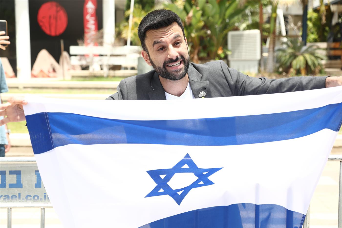 מה ההבדל בין יוסוף חדד לבין איתי הגיתי?