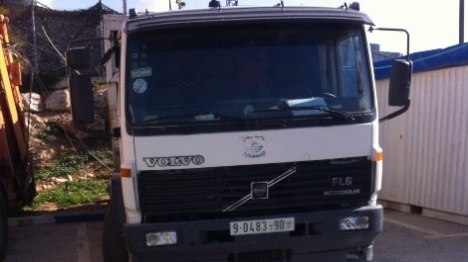 הוחרמו שתי משאיות זבל בהר חברון