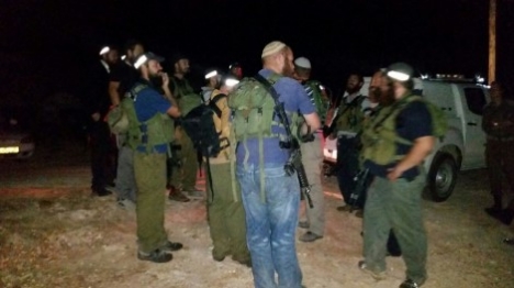 לאחר הפיגוע: משטרה בודקת רכבי יהודים