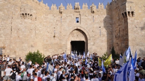 גלרייה: רבבות בריקודגלים