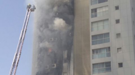רמת גן: בניין רב קומות נשרף