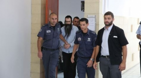 בית המשפט: אחיו של שליסל יישאר במעצר