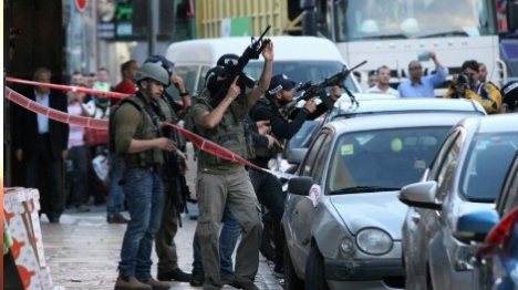 שני שוטרים נפצעו בפיגוע דקירה בירושלים