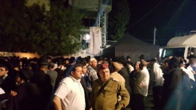 למעלה מ-10,000 יהודים התפללו הלילה בכיפל חארס